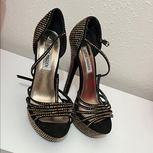 Steve Madden Black and Gold Women's Heels